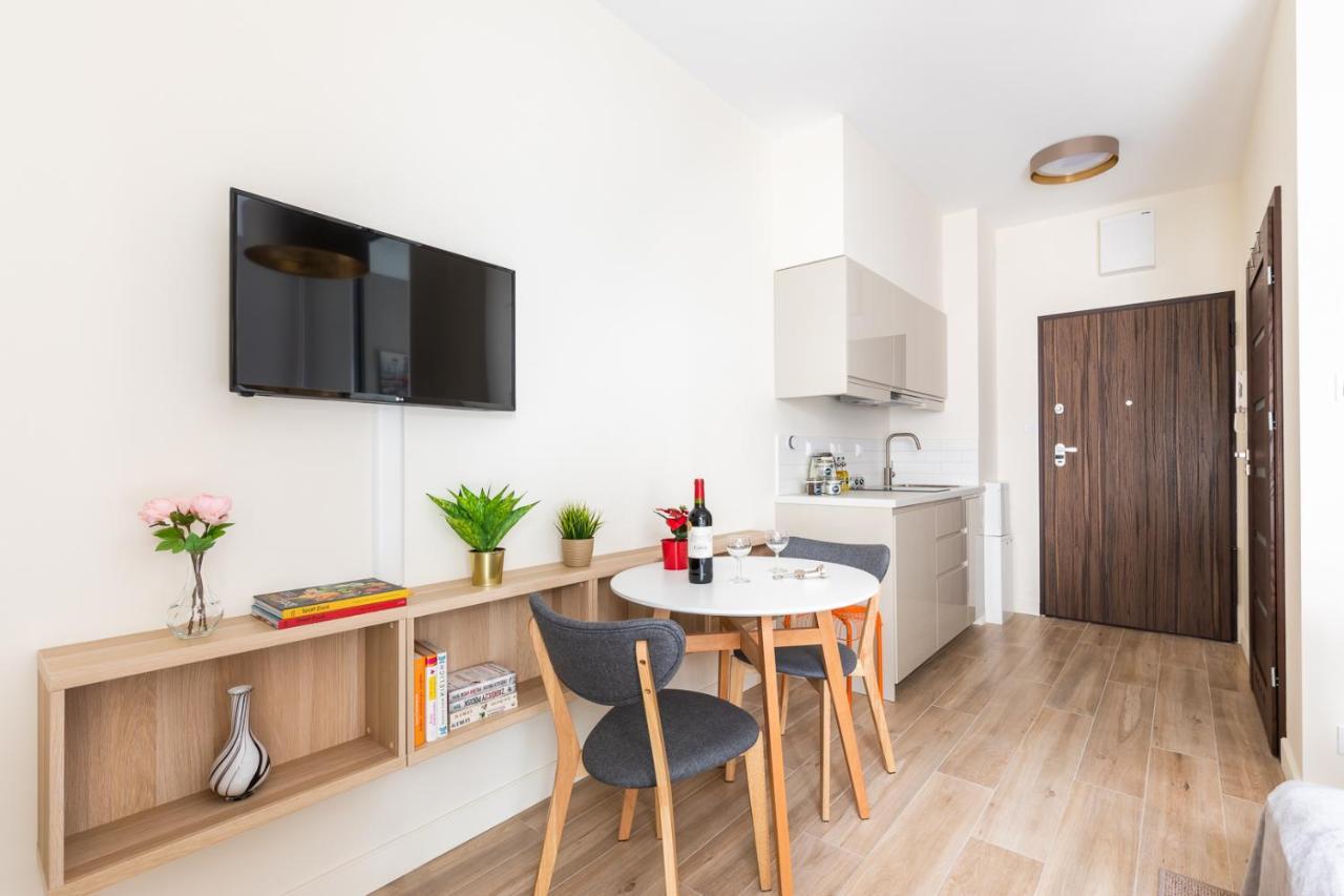 Pawia 51 - Comfort Studio By Noclegi Renters Варшава Екстериор снимка